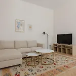 House 66 Apartahotel Braşov