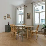 Apartahotel House 66