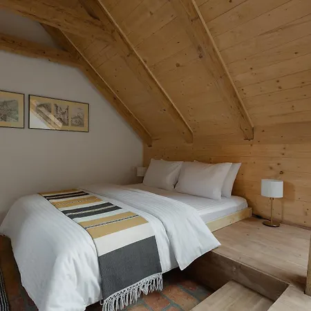 House 66 3* براشوف