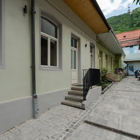 Апарт-готель House 66 Брашов