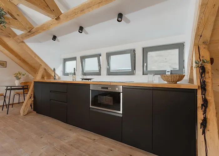 公寓式酒店 House 66 3*