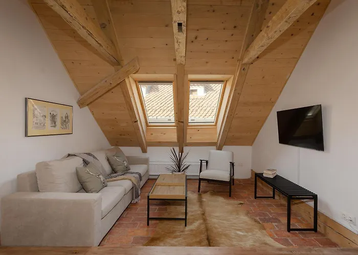 Aparthotel House 66 Braşov