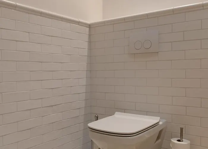 公寓式酒店 House 66 3*